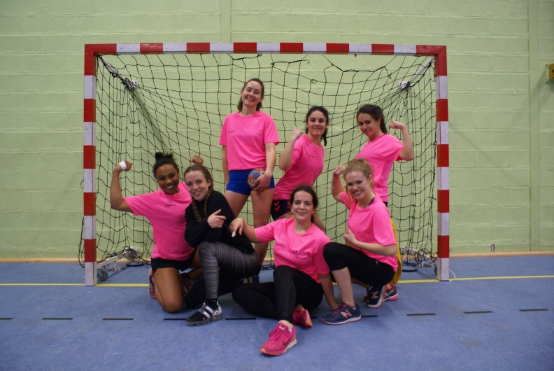 CES handball filles 27-03-19 - médecine.JPG