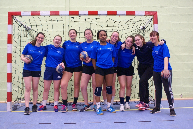 CES handball filles 27-03-19 - S&T.JPG